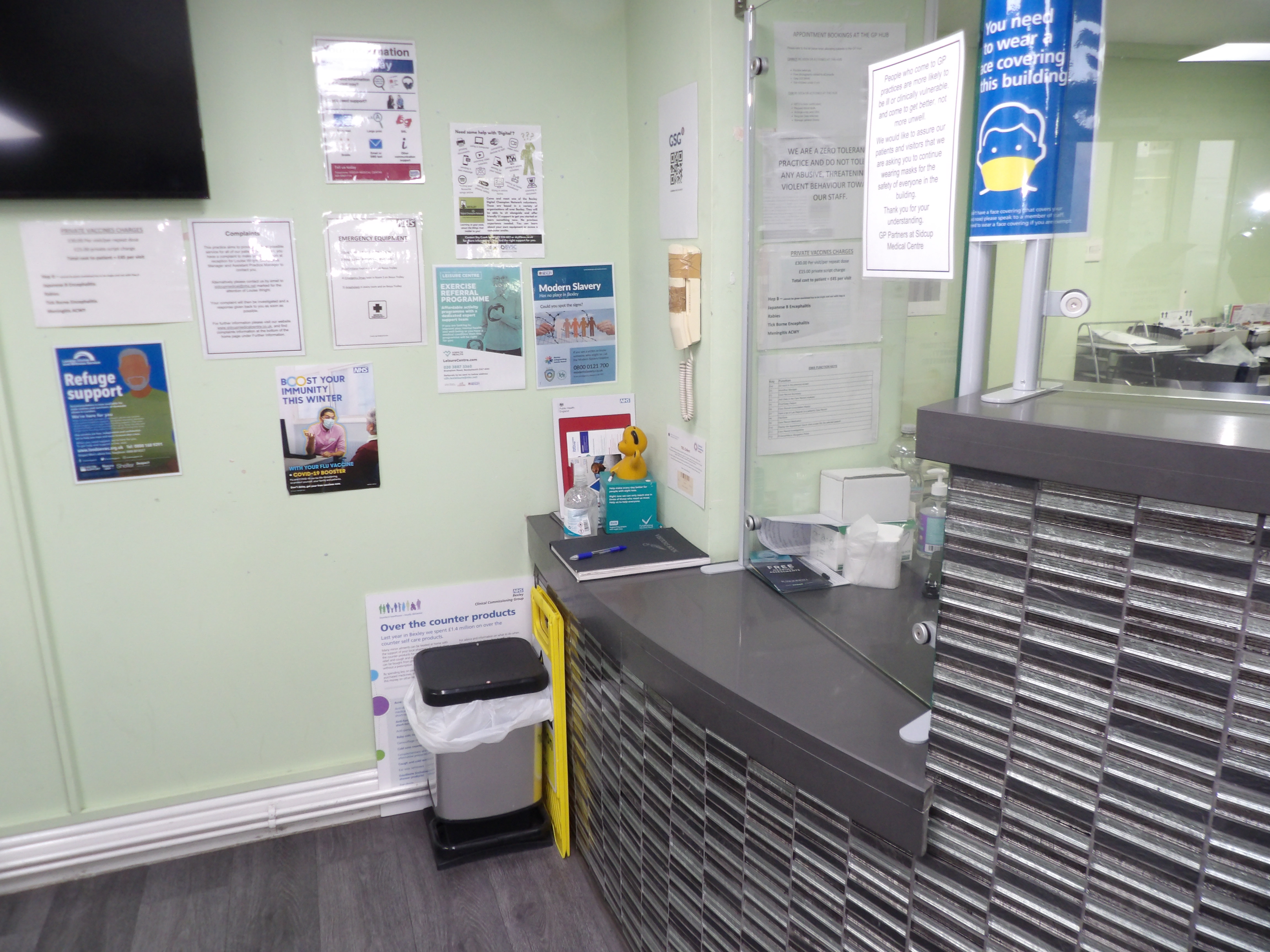 We have a lower counter at reception We have a lower counter at reception